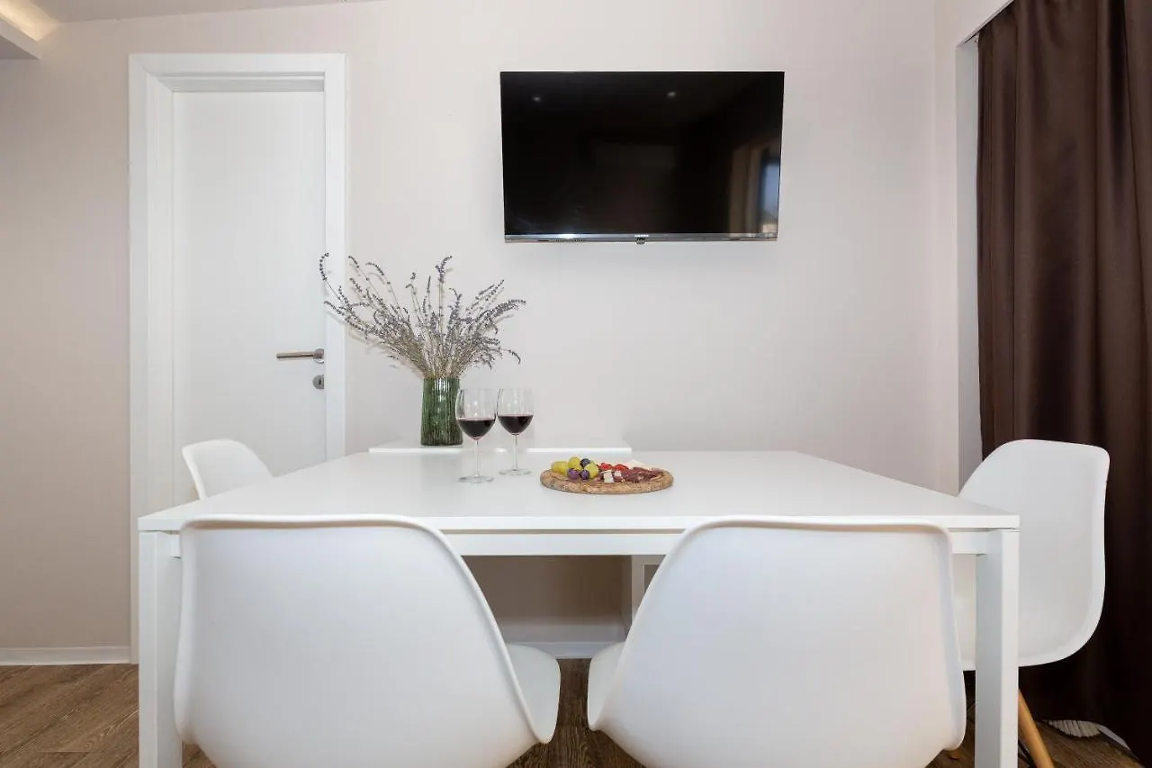 Mobile House Kastanjola Villa Biograd Na Moru Holiday home