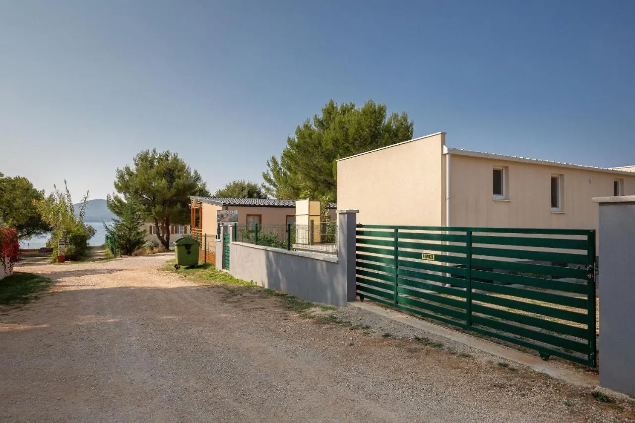 Mobile House Kastanjola Villa Biograd Na Moru Croatia