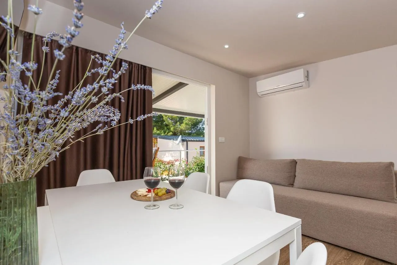 Holiday home Mobile House Kastanjola Villa Biograd Na Moru Croatia