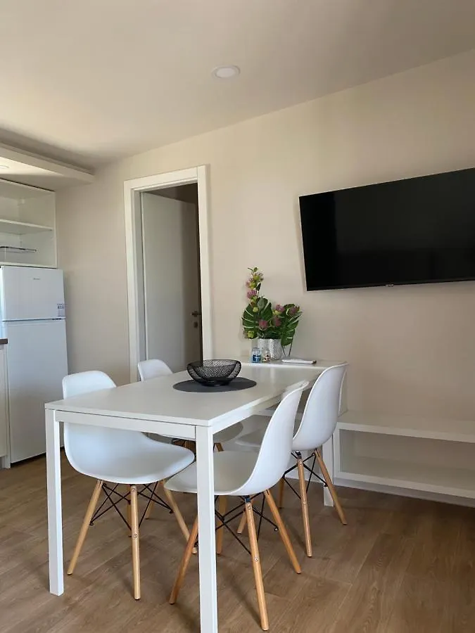 Holiday home Mobile House Kastanjola Villa Biograd Na Moru